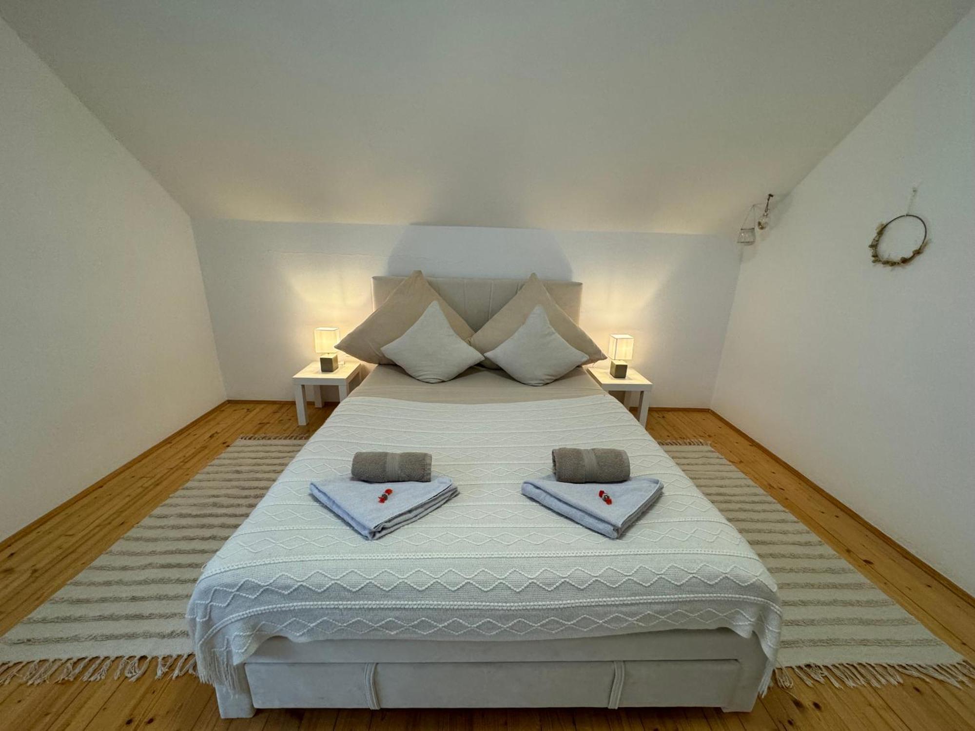 Fewo Boho 110 Qm Mit Bergblick 3 Min Bahnhof Appartement Laufen Buitenkant foto