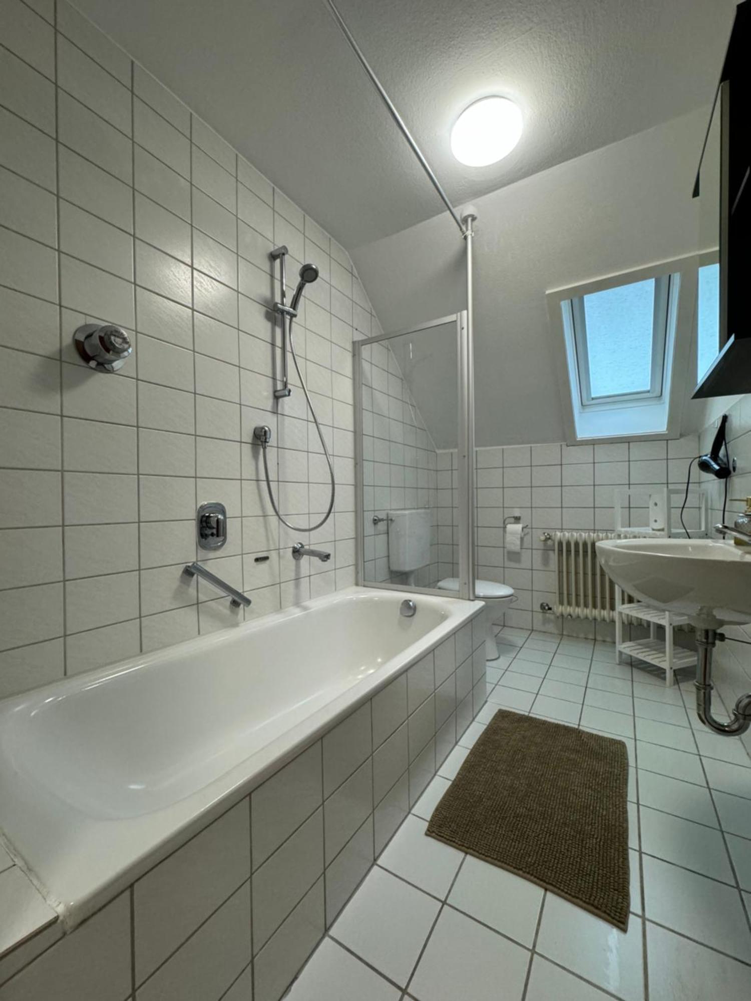 Fewo Boho 110 Qm Mit Bergblick 3 Min Bahnhof Appartement Laufen Buitenkant foto