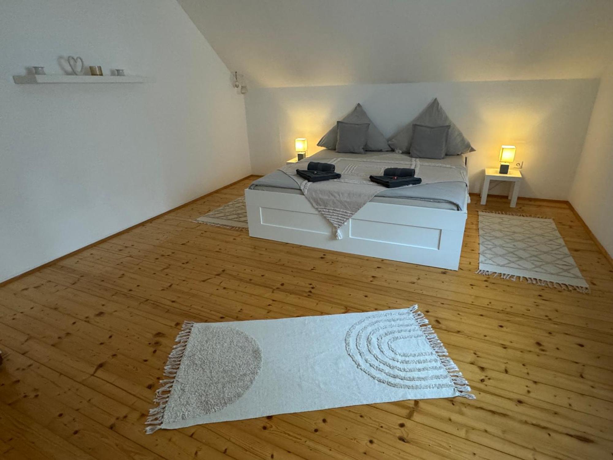 Fewo Boho 110 Qm Mit Bergblick 3 Min Bahnhof Appartement Laufen Buitenkant foto