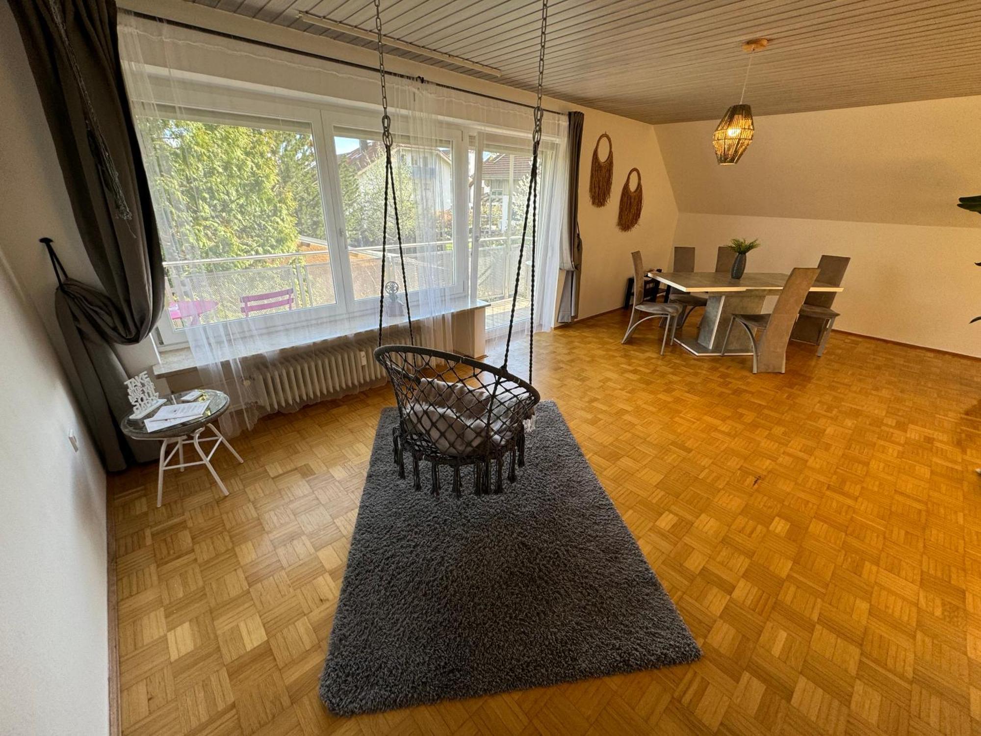 Fewo Boho 110 Qm Mit Bergblick 3 Min Bahnhof Appartement Laufen Buitenkant foto